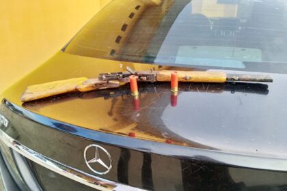 The Delta State Police Command has recorded two major operational successes with the recovery of a locally made firearm following a botched robbery attack in Effurun and the arrest of a suspected drug peddler during a raid in Agbor.
