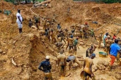 More than 20 people are feared dead after a mining pit collapsed on illegal miners at Mayo Kam community in Bali Local Government Area of Taraba State.