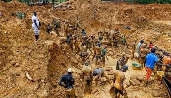 More than 20 people are feared dead after a mining pit collapsed on illegal miners at Mayo Kam community in Bali Local Government Area of Taraba State.