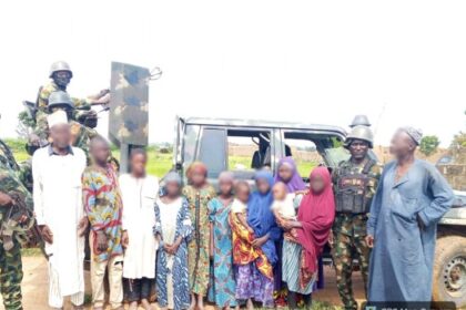 Military troops kill terrorists rescue kidnapped victims